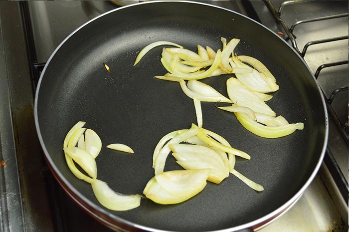 cooking onion