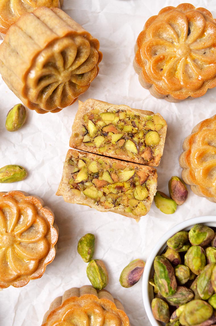 honey pistachio mooncakes without golden syrup and lye water