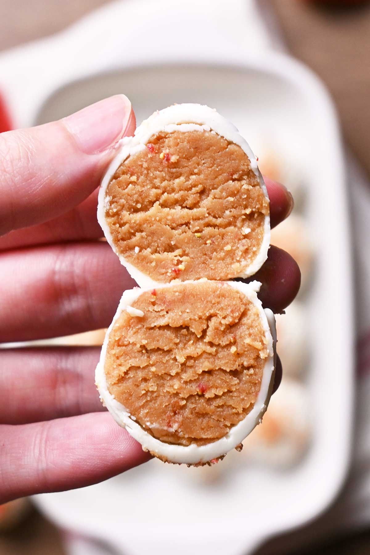 strawberry cheesecake truffles