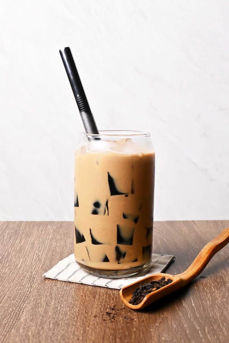roasted milk tea with grass jelly