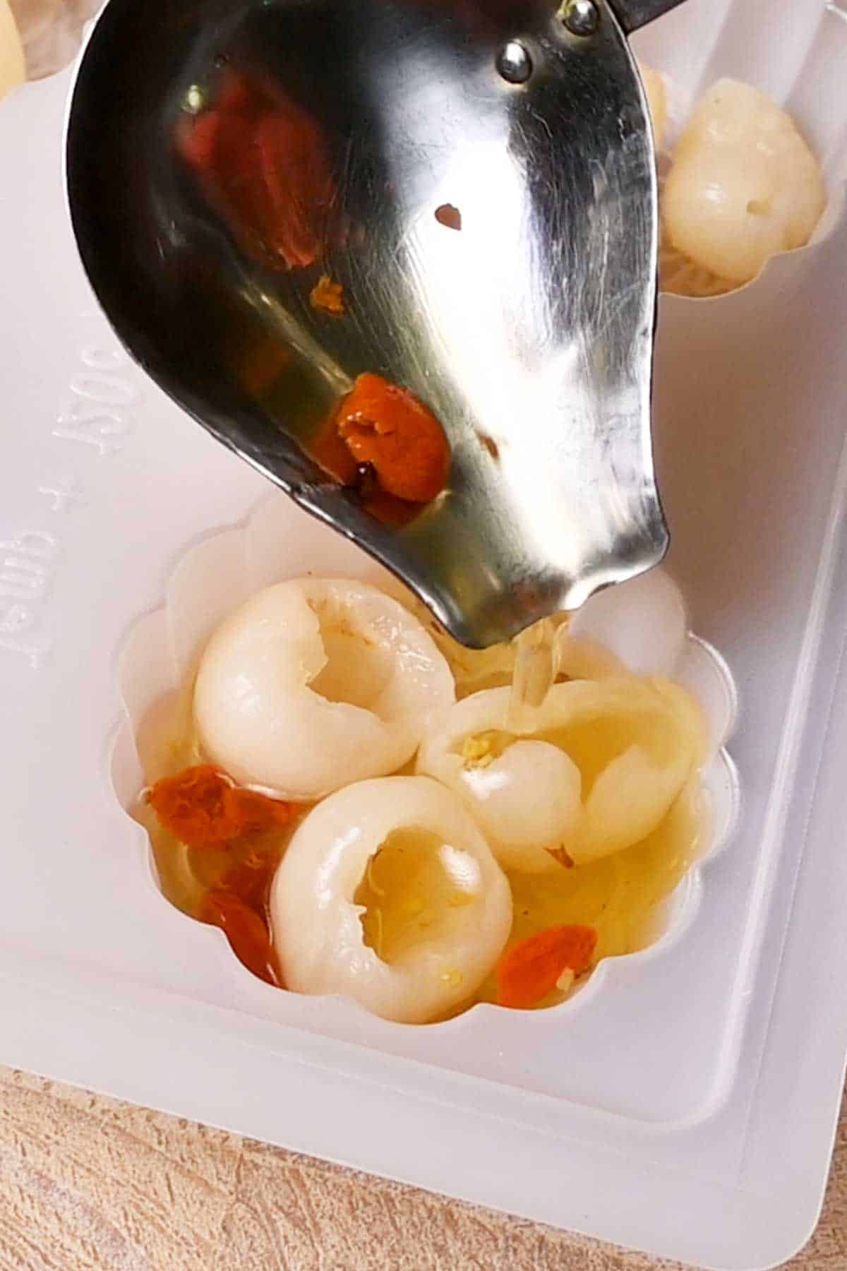 osmanthus longan jelly mooncakes