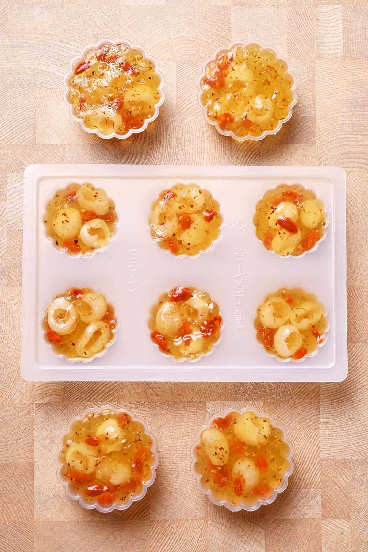 osmanthus longan jelly mooncakes