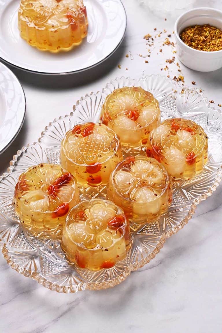 osmanthus longan jelly mooncakes