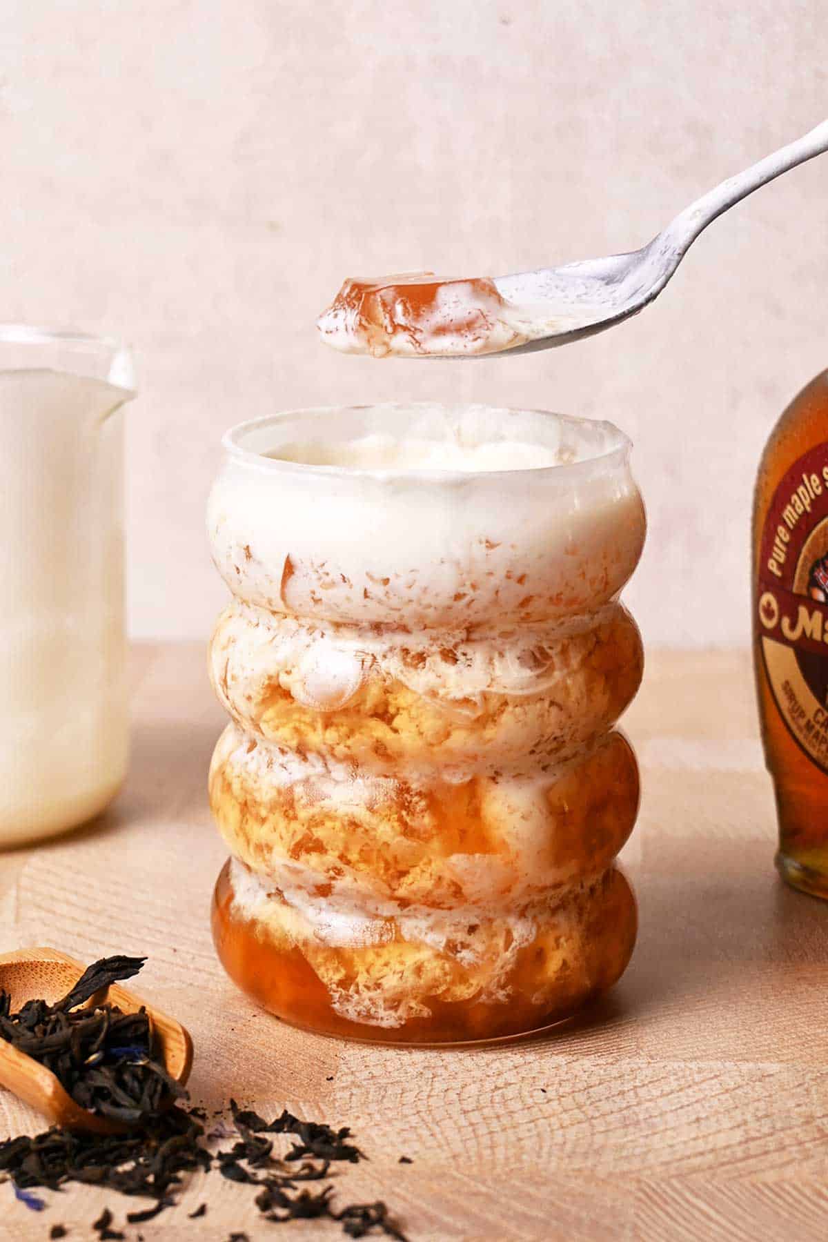 earl grey jelly with maple cream